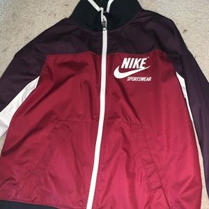 Nike wind breaker